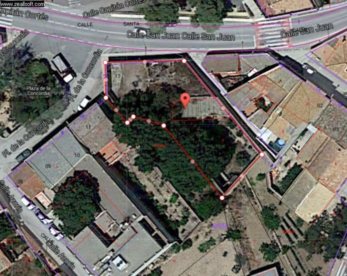 Large urban plot located in the centre of the town of Alguena - ideal for building an apartment block, commercial building like a supermarket, etc. This is a fantastic opportunity for someone looking for a part in the centre of town and possibilities for this plot are endless. With road access on two sides and also facing a village square, this plot has lots of possibilities. Being located in the centre of town, all the mains facilities such as electric, water, mains sewerage, Internet and telephone are available to the plot. We have keys for anyone wishing to view.We are specialists in the Costa Blanca and Costa Calida specialising in the Alicante and Murcia Inland regions with a particular emphasis on Elda, Pinoso, Aspe, Elche and surrounding areas. We are an established, well known and trusted company that has built a solid reputation amongst buyers and sellers since we began trading in 2004. We offer a complete service with no hidden charges or surprises, starting with sourcing the property, right through to completion, and an unrivalled after sales service which includes property management, building services, and general help and advice to make your new house a home. With a portfolio of well over 1400 properties for sale, we are confident that we can help, so just let us know your preferred property, budget and location, and we will do the rest.