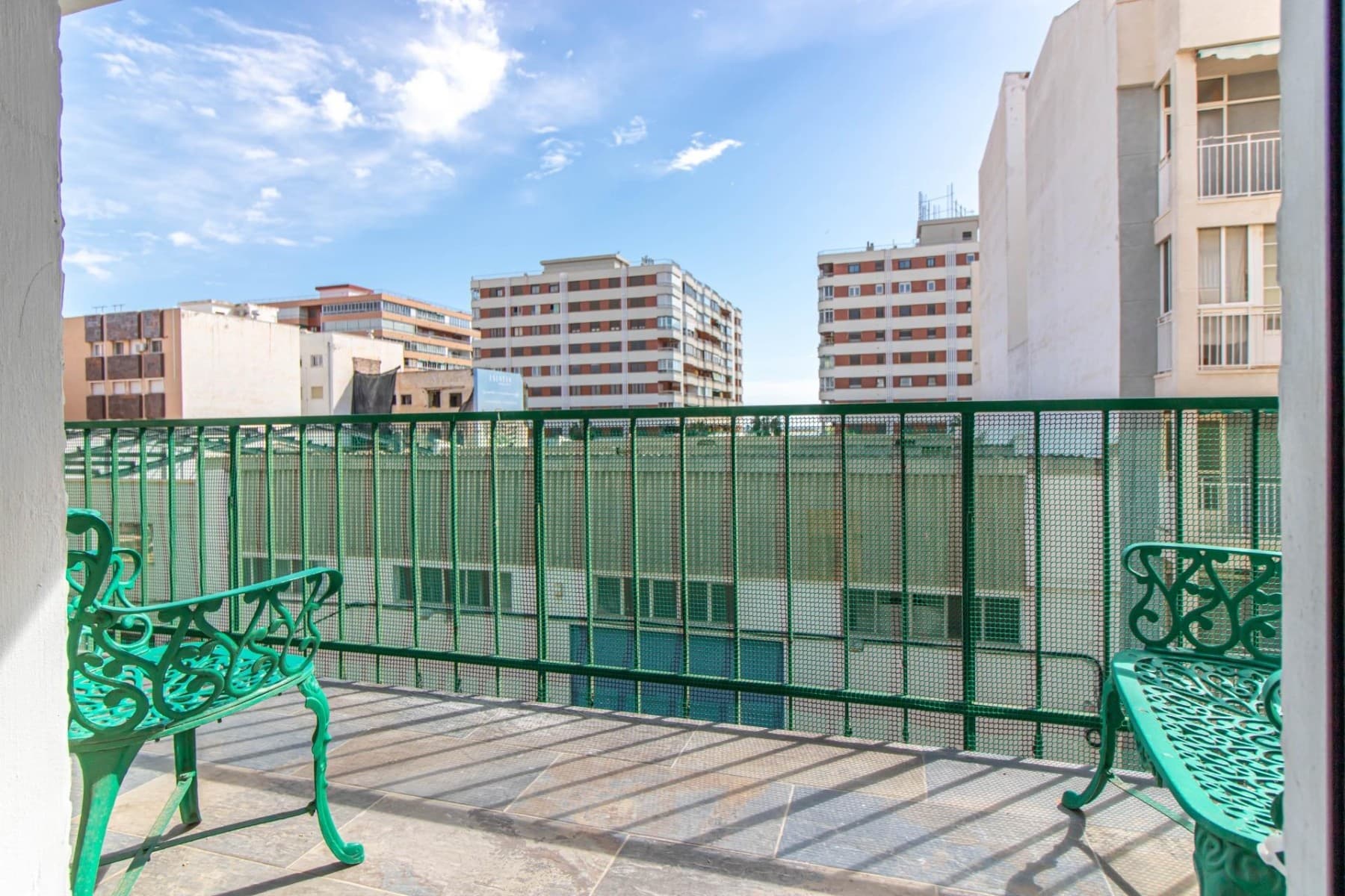 A rare opportunity in Torrevieja – Acequion areaWe invite you to discover a true gem in one of the most sought-after neighborhoods of Torrevieja: the prestigious Acequion area. This fully renovated apartment combines modern elegance, absolute comfort, and a dream location.From the moment you enter, you will be captivated by a refined space, carefully designed down to the smallest detail to create a warm and welcoming atmosphere. The smart layout offers three spacious bedrooms, all filled with natural light, providing an ambience of peace and comfort. The master bedroom boasts privileged sea views, giving you unforgettable mornings with the horizon as your backdrop.The two bathrooms, with their modern design, are true wellness havens: high-quality finishes, spacious showers, and elegant details turn every moment into a relaxing experience.For sale furnished.The heart of the home is the large open-plan living room and kitchen, bathed in light, where modern style meets conviviality. The kitchen, fully equipped with top-quality appliances, is the perfect place to prepare your favorite meals while sharing unforgettable moments with family and friends.There is also a practical storage room and a southeast-facing balcony – a true sunlit retreat. Imagine yourself enjoying a morning coffee or an evening glass of wine while admiring the breathtaking views of the Mediterranean Sea.This apartment is ideal whether you are looking for a permanent residence by the sea or an exclusive holiday home in one of the most desirable areas of the Costa Blanca. Its functional layout, sea views, southeast orientation, and proximity to both the beach and the center of Torrevieja make it a unique opportunity. Every detail has been carefully considered to ensure your everyday life is both comfortable and enjoyable.This is not just a property – it is an exclusive lifestyle in one of the most sought-after corners of the Mediterranean.